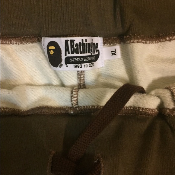 Bape - Picture 7 of 7